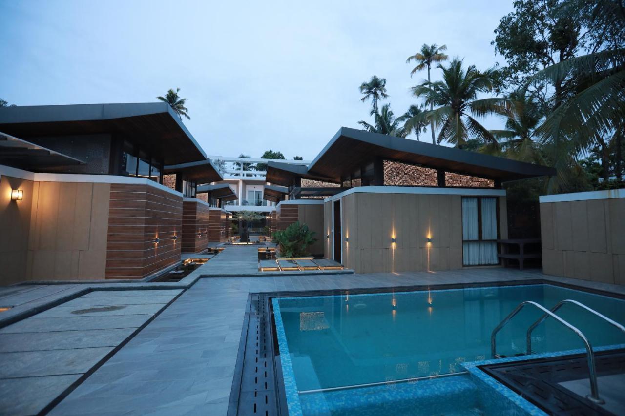 Lago Leisure Resort & Spa Cherai Beach Exterior photo