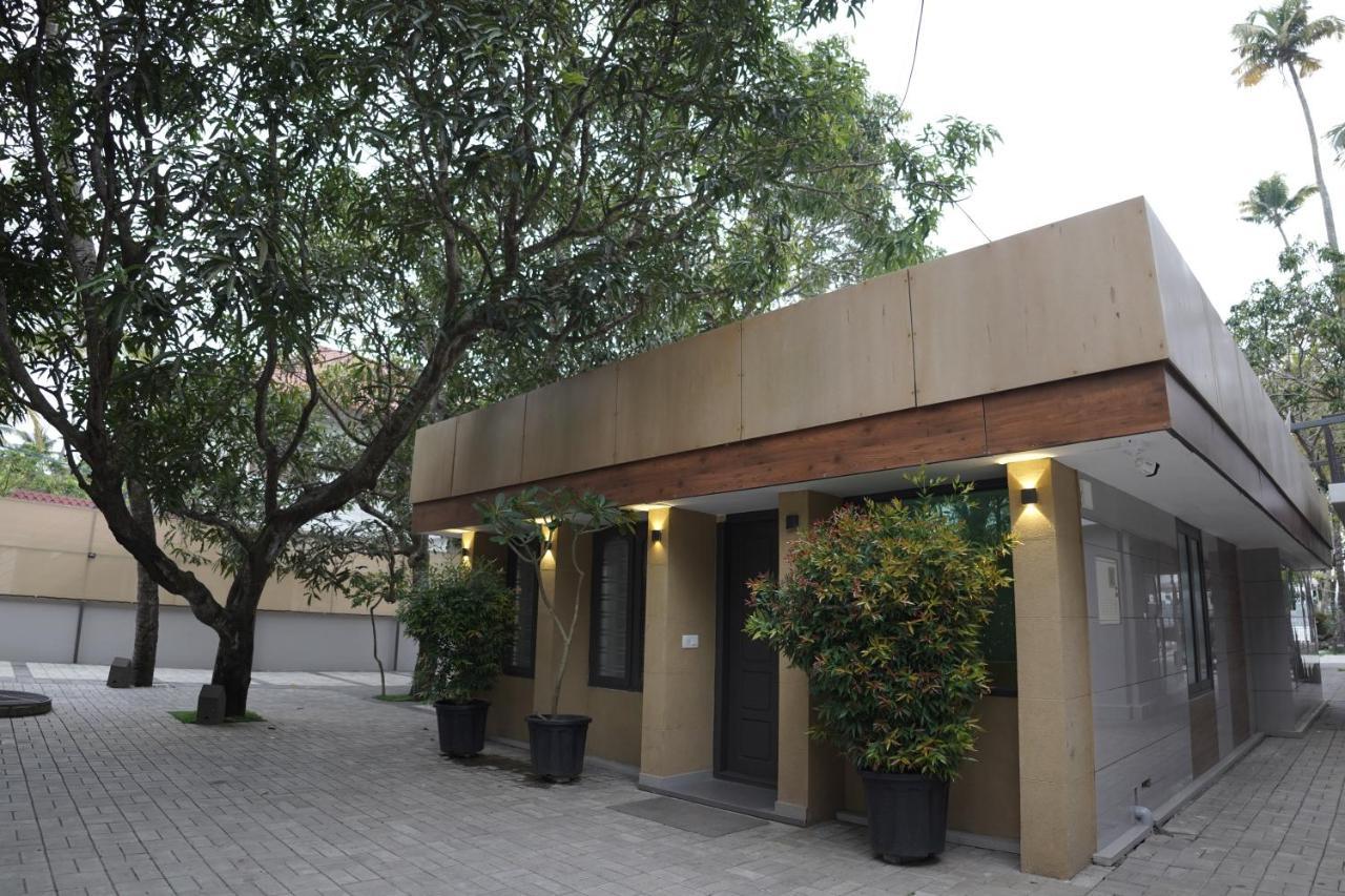 Lago Leisure Resort & Spa Cherai Beach Exterior photo