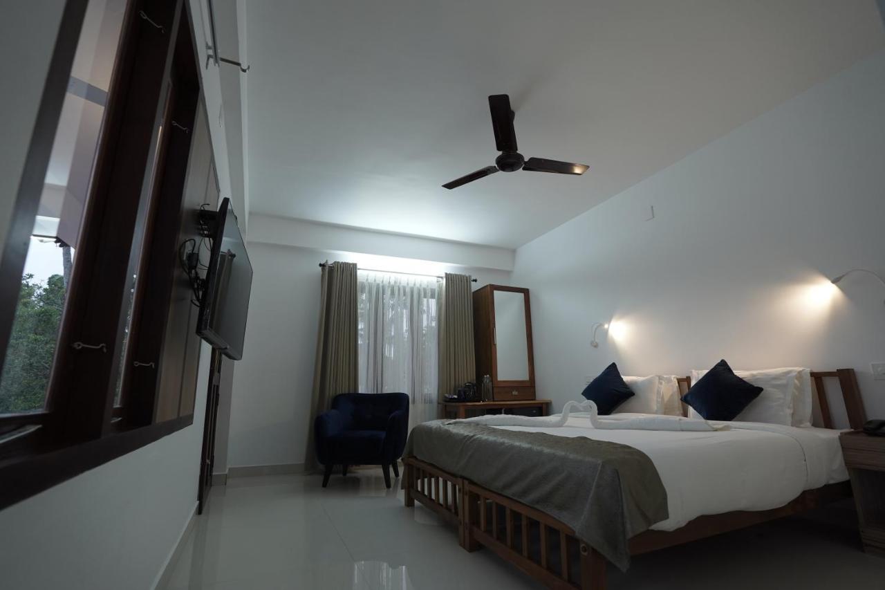 Lago Leisure Resort & Spa Cherai Beach Exterior photo