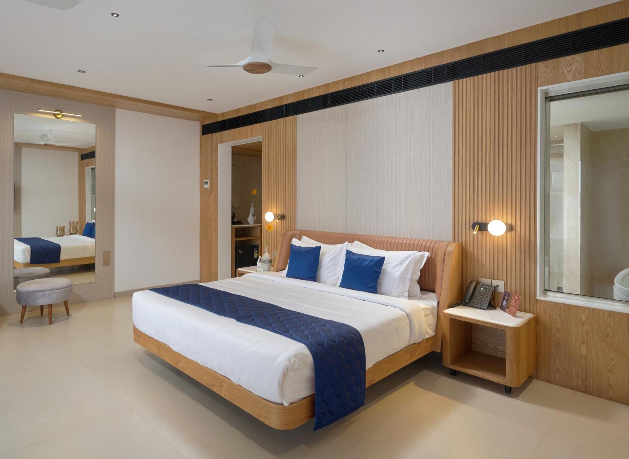 Lago Leisure Resort & Spa Cherai Beach Exterior photo